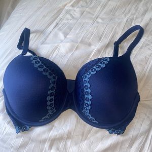 Victoria Secret bra sz 32DD Like New!
